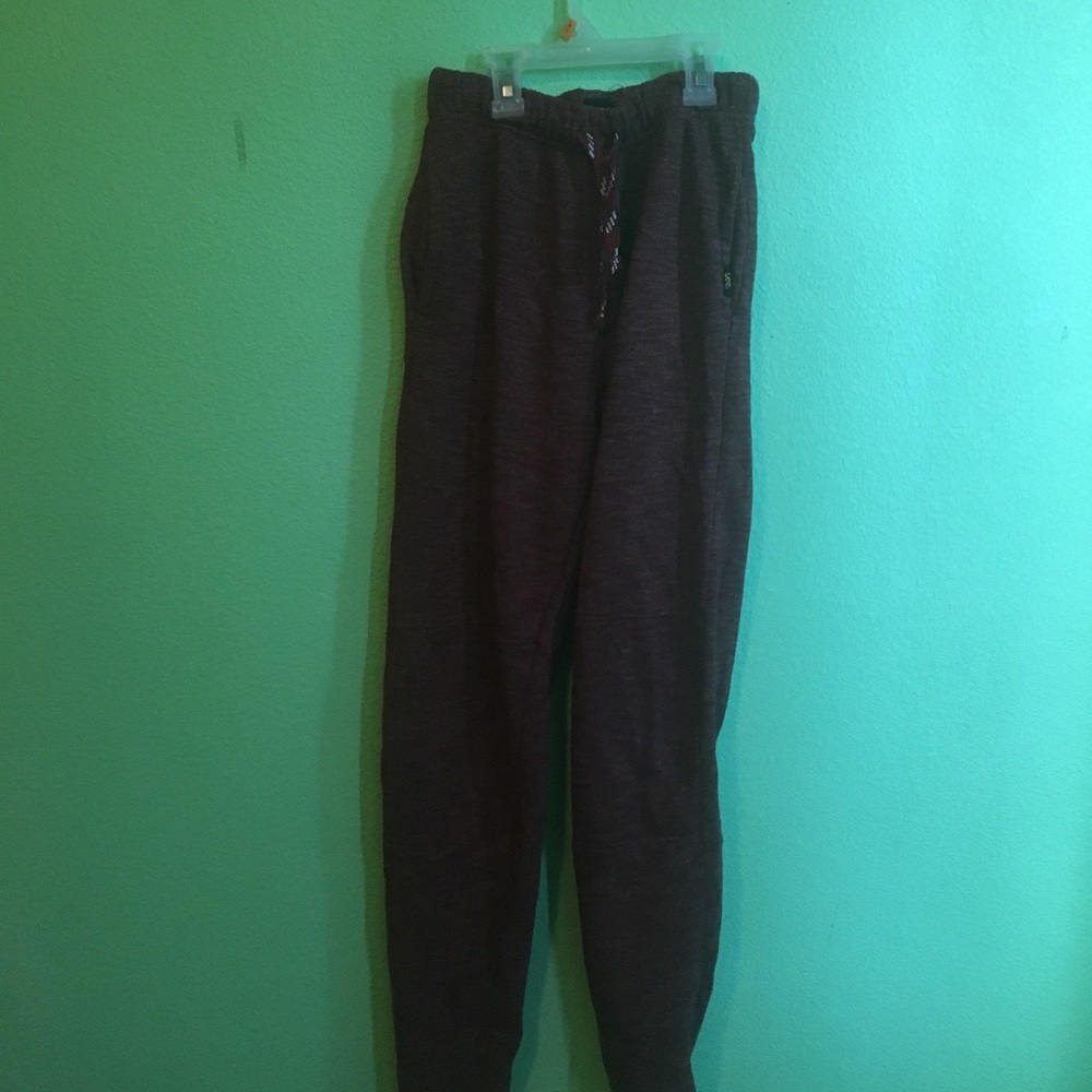 Lee’s pants